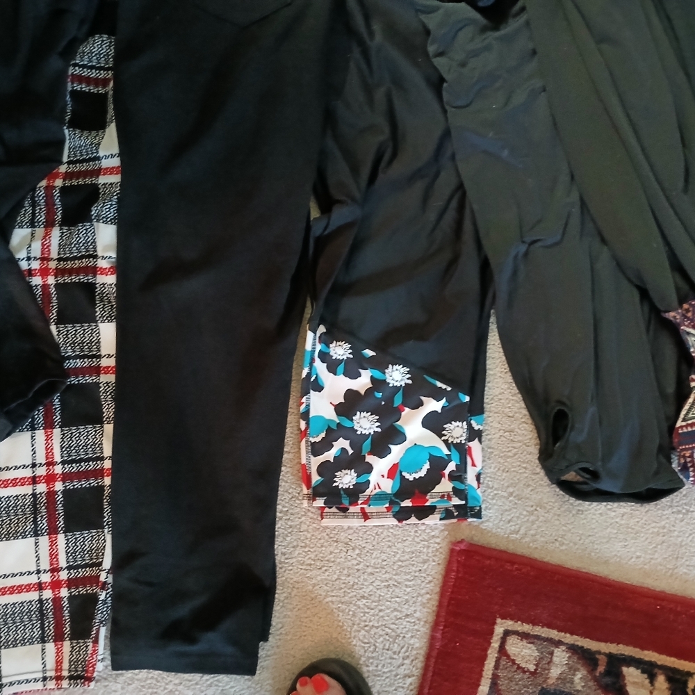 3x brand new designer clothing, 70 pieces